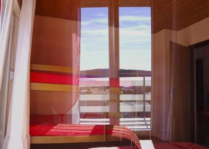 One Bedroom With Balcony 2 Apartment *